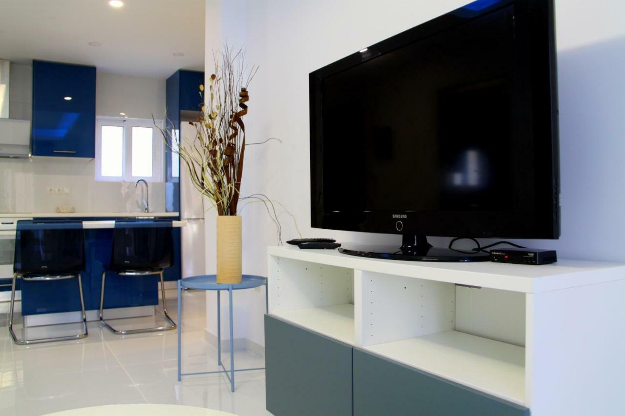 אתונה Thiseos 319. Beautiful Apartments Near The Cultural Center Of The Capital. מראה חיצוני תמונה